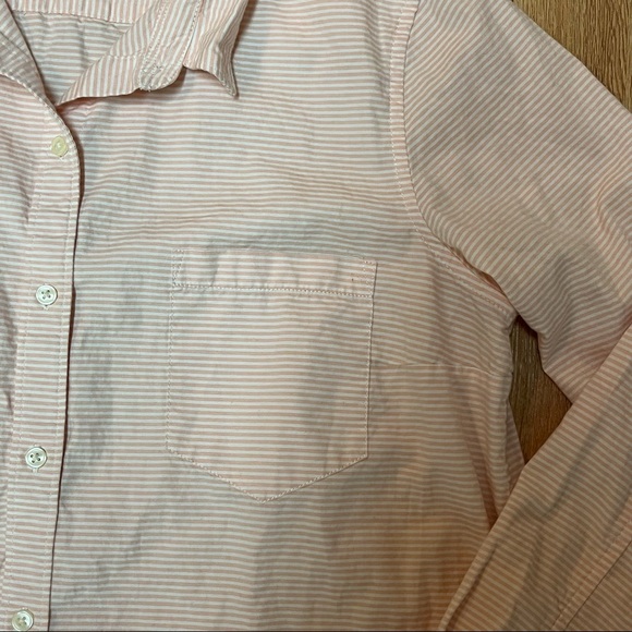 Gap Horizontal Stripe Button Down - Picture 9 of 9
